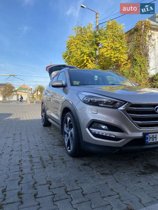 Внедорожник / Кроссовер Hyundai Tucson 2016 в Одессе фото 6 Внедорожник / Кроссовер Hyundai Tucson 2016 в Одессе