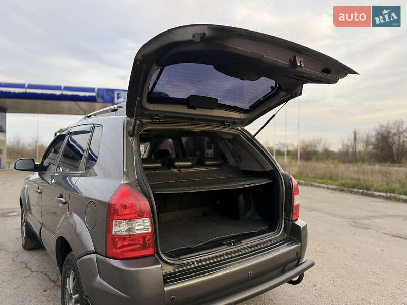 Внедорожник / Кроссовер Hyundai Tucson 2008 в Мене