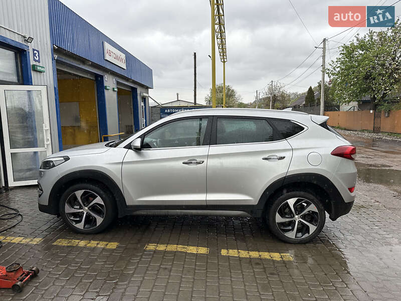 Внедорожник / Кроссовер Hyundai Tucson 2016 в Киеве фото 24 Внедорожник / Кроссовер Hyundai Tucson 2016 в Киеве