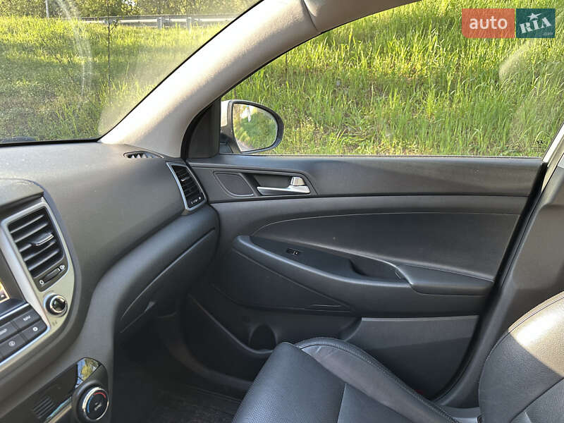 Внедорожник / Кроссовер Hyundai Tucson 2016 в Киеве фото 17 Внедорожник / Кроссовер Hyundai Tucson 2016 в Киеве