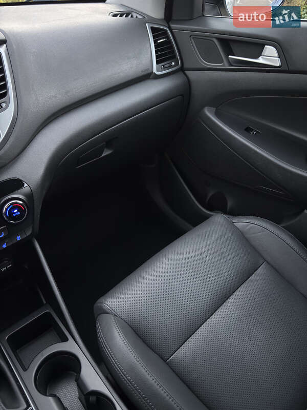 Внедорожник / Кроссовер Hyundai Tucson 2016 в Киеве фото 29 Внедорожник / Кроссовер Hyundai Tucson 2016 в Киеве