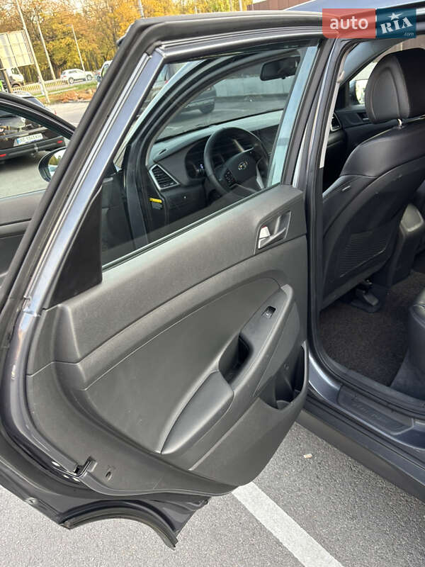 Внедорожник / Кроссовер Hyundai Tucson 2017 в Днепре