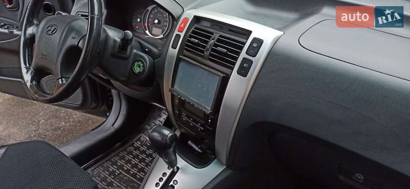Внедорожник / Кроссовер Hyundai Tucson 2008 в Харькове фото 18 Внедорожник / Кроссовер Hyundai Tucson 2008 в Харькове