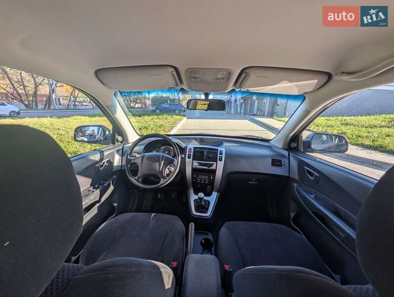 Внедорожник / Кроссовер Hyundai Tucson 2005 в Новояворовске