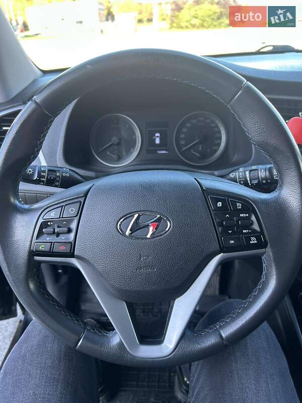 Позашляховик / Кросовер Hyundai Tucson 2017 в Львові фото 12 Позашляховик / Кросовер Hyundai Tucson 2017 в Львові