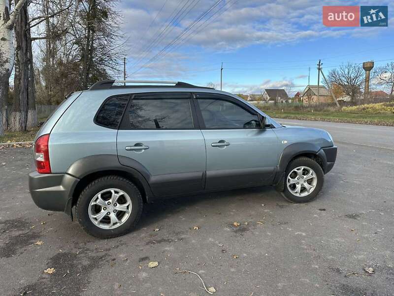 Внедорожник / Кроссовер Hyundai Tucson 2008 в Новой Водолаге