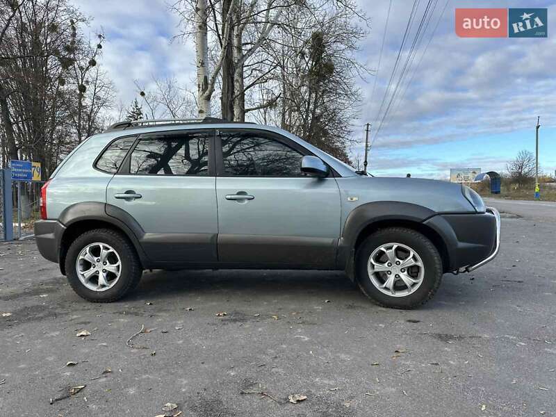 Внедорожник / Кроссовер Hyundai Tucson 2008 в Новой Водолаге
