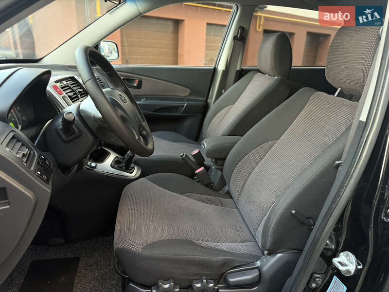 Внедорожник / Кроссовер Hyundai Tucson 2008 в Ивано-Франковске фото 3 Внедорожник / Кроссовер Hyundai Tucson 2008 в Ивано-Франковске