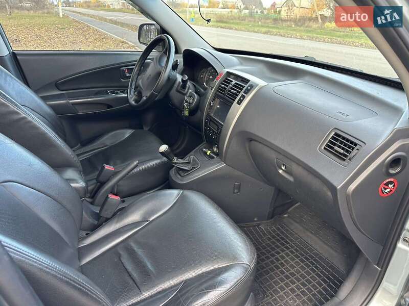 Внедорожник / Кроссовер Hyundai Tucson 2008 в Новой Водолаге