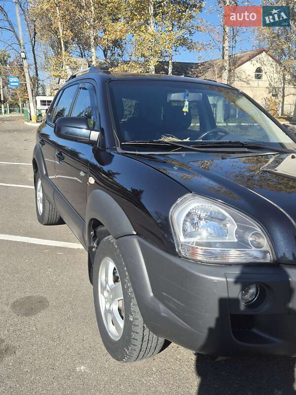 Позашляховик / Кросовер Hyundai Tucson 2008 в Теплодарі