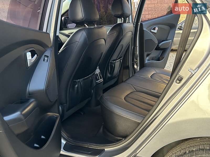 Позашляховик / Кросовер Hyundai Tucson 2014 в Тернополі