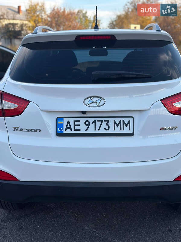 Внедорожник / Кроссовер Hyundai Tucson 2014 в Новомосковске фото 2 Внедорожник / Кроссовер Hyundai Tucson 2014 в Новомосковске