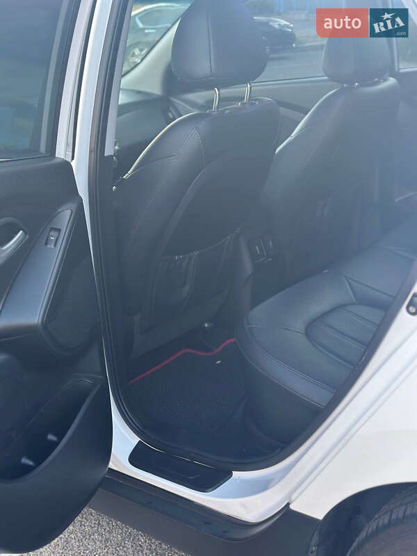 Внедорожник / Кроссовер Hyundai Tucson 2014 в Новомосковске фото 28 Внедорожник / Кроссовер Hyundai Tucson 2014 в Новомосковске