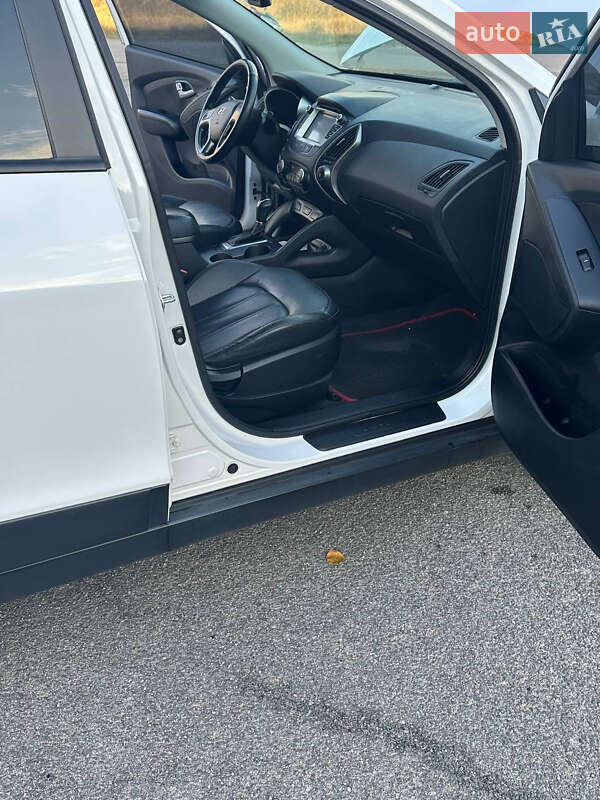 Внедорожник / Кроссовер Hyundai Tucson 2014 в Новомосковске фото 39 Внедорожник / Кроссовер Hyundai Tucson 2014 в Новомосковске