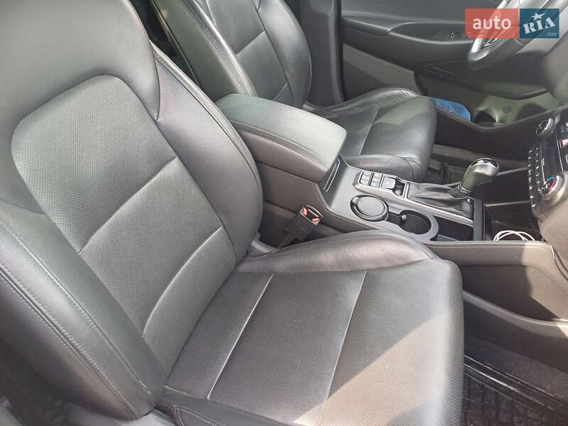 Внедорожник / Кроссовер Hyundai Tucson 2016 в Сумах