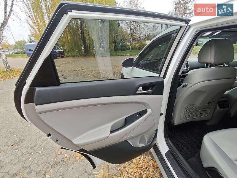 Внедорожник / Кроссовер Hyundai Tucson 2018 в Киеве фото 14 Внедорожник / Кроссовер Hyundai Tucson 2018 в Киеве