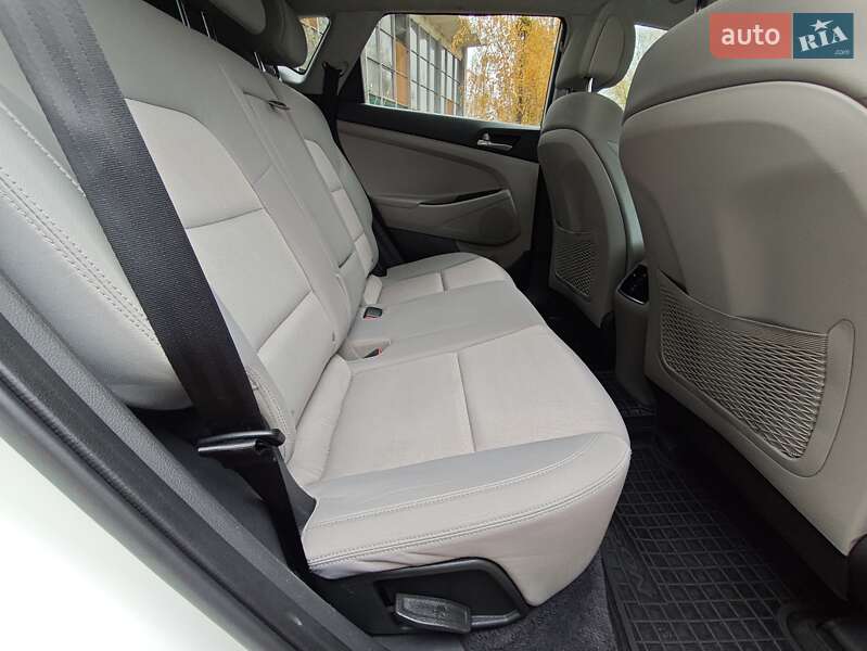 Внедорожник / Кроссовер Hyundai Tucson 2018 в Киеве фото 19 Внедорожник / Кроссовер Hyundai Tucson 2018 в Киеве