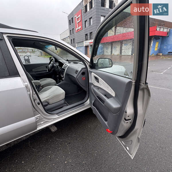 Внедорожник / Кроссовер Hyundai Tucson 2005 в Одессе