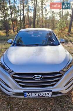 Позашляховик / Кросовер Hyundai Tucson 2016 в Києві