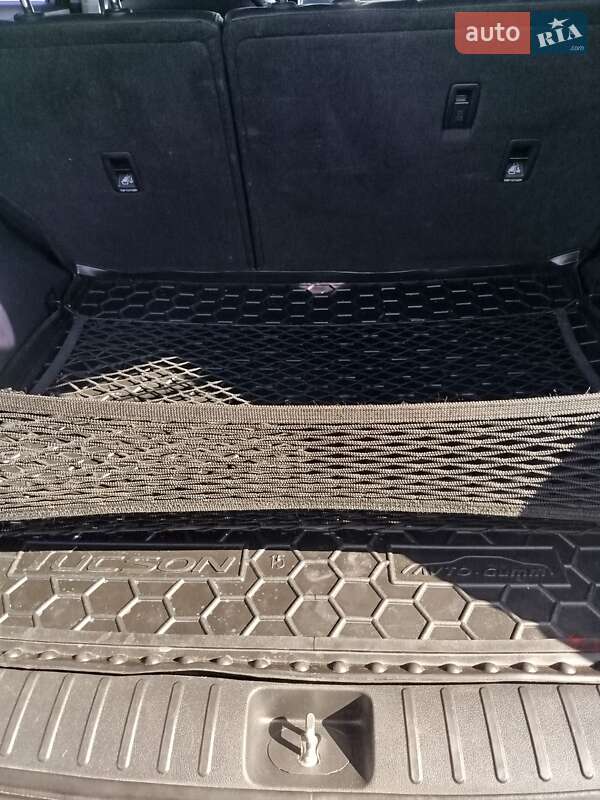 Позашляховик / Кросовер Hyundai Tucson 2016 в Києві