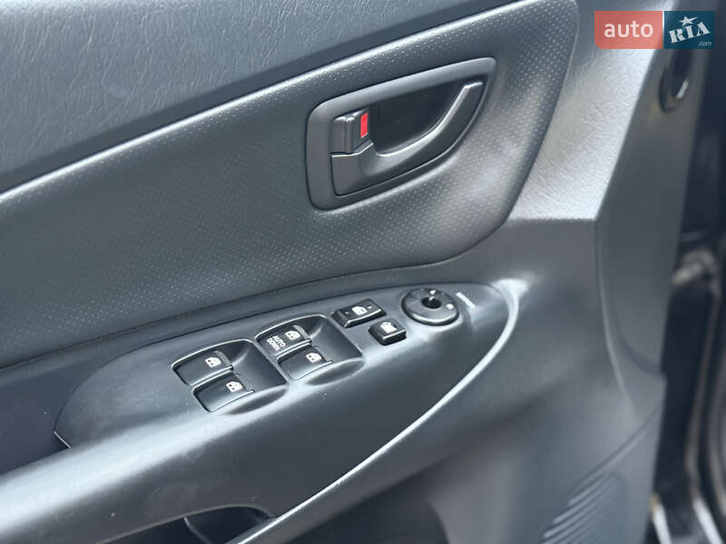 Внедорожник / Кроссовер Hyundai Tucson 2006 в Староконстантинове фото 30 Внедорожник / Кроссовер Hyundai Tucson 2006 в Староконстантинове