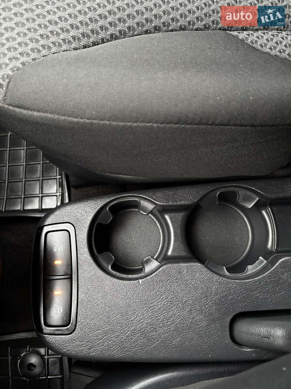 Внедорожник / Кроссовер Hyundai Tucson 2012 в Барышевке фото 25 Внедорожник / Кроссовер Hyundai Tucson 2012 в Барышевке