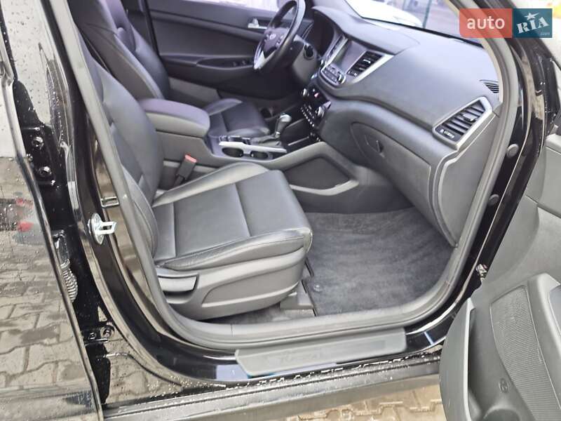 Внедорожник / Кроссовер Hyundai Tucson 2016 в Немирове