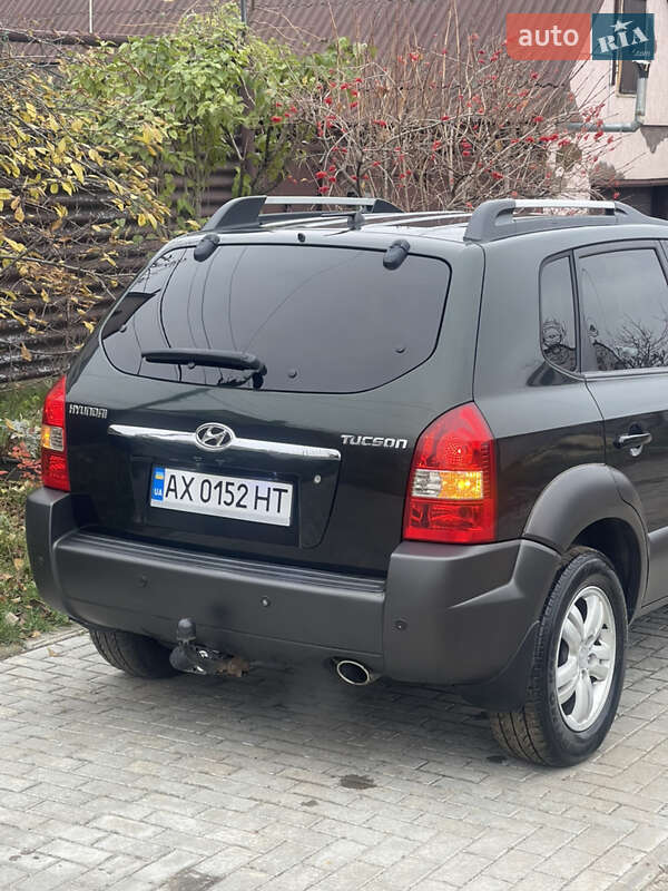 Внедорожник / Кроссовер Hyundai Tucson 2005 в Харькове фото 24 Внедорожник / Кроссовер Hyundai Tucson 2005 в Харькове