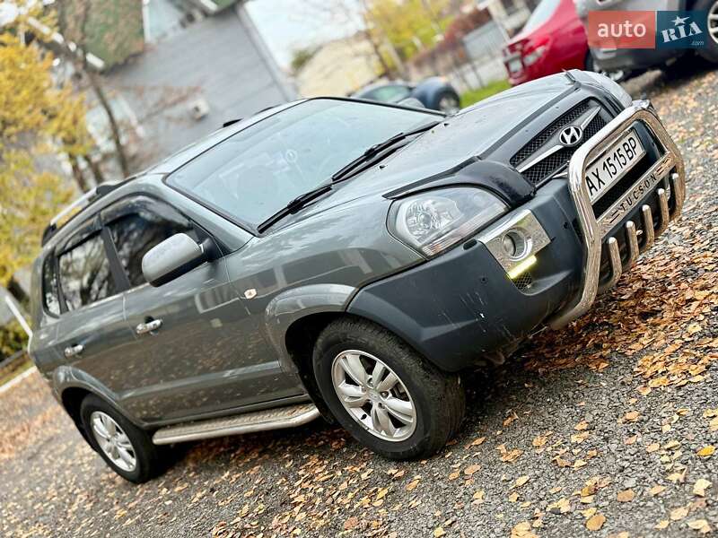 Позашляховик / Кросовер Hyundai Tucson 2011 в Харкові фото 10 Позашляховик / Кросовер Hyundai Tucson 2011 в Харкові