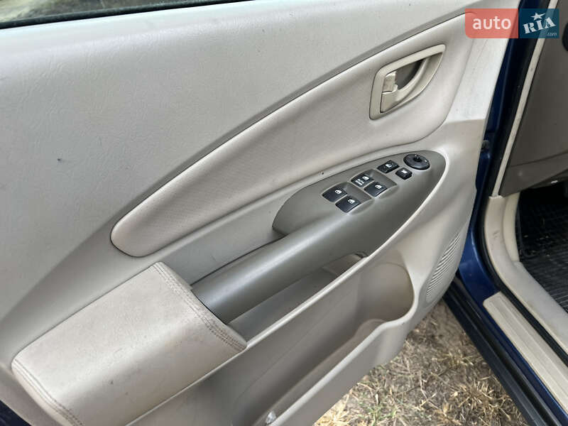 Внедорожник / Кроссовер Hyundai Tucson 2007 в Чугуеве фото 17 Внедорожник / Кроссовер Hyundai Tucson 2007 в Чугуеве
