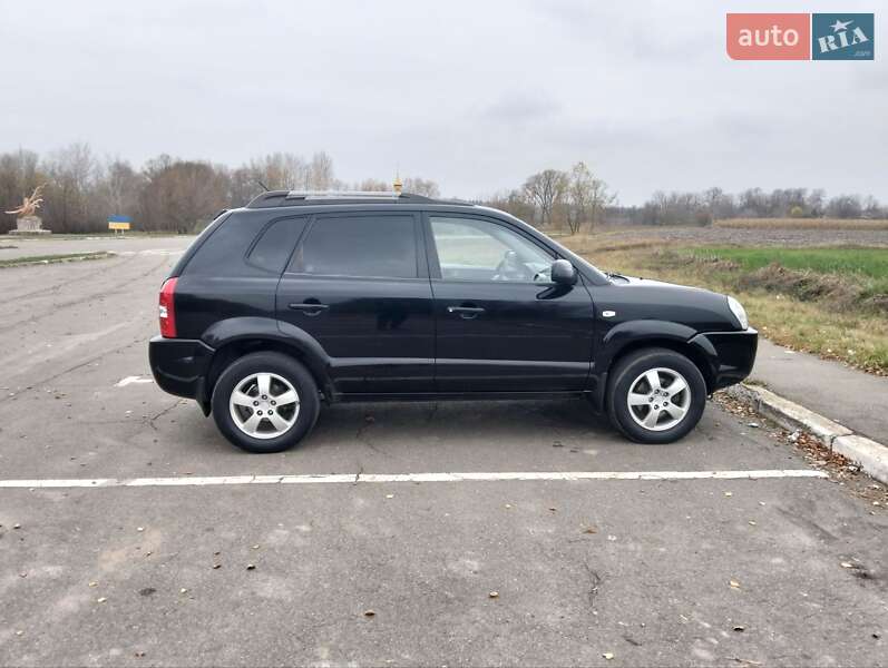 Внедорожник / Кроссовер Hyundai Tucson 2006 в Конотопе