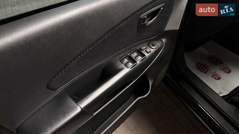 Внедорожник / Кроссовер Hyundai Tucson 2011 в Киеве фото 10 Внедорожник / Кроссовер Hyundai Tucson 2011 в Киеве