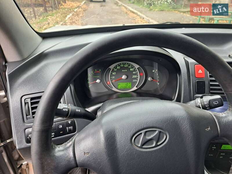 Внедорожник / Кроссовер Hyundai Tucson 2009 в Казанке