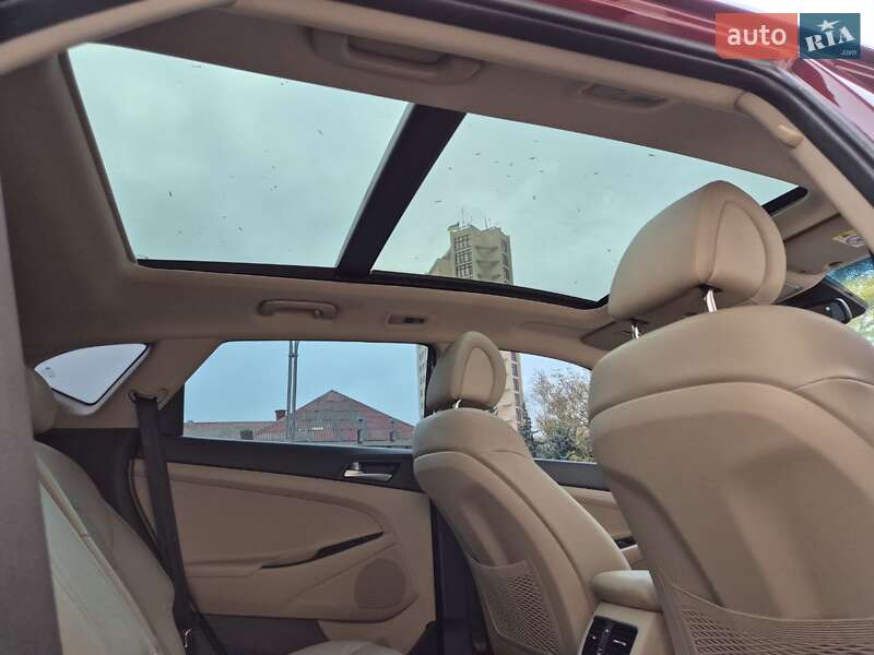 Внедорожник / Кроссовер Hyundai Tucson 2015 в Черноморске