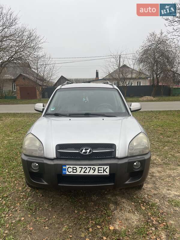 Внедорожник / Кроссовер Hyundai Tucson 2005 в Репках