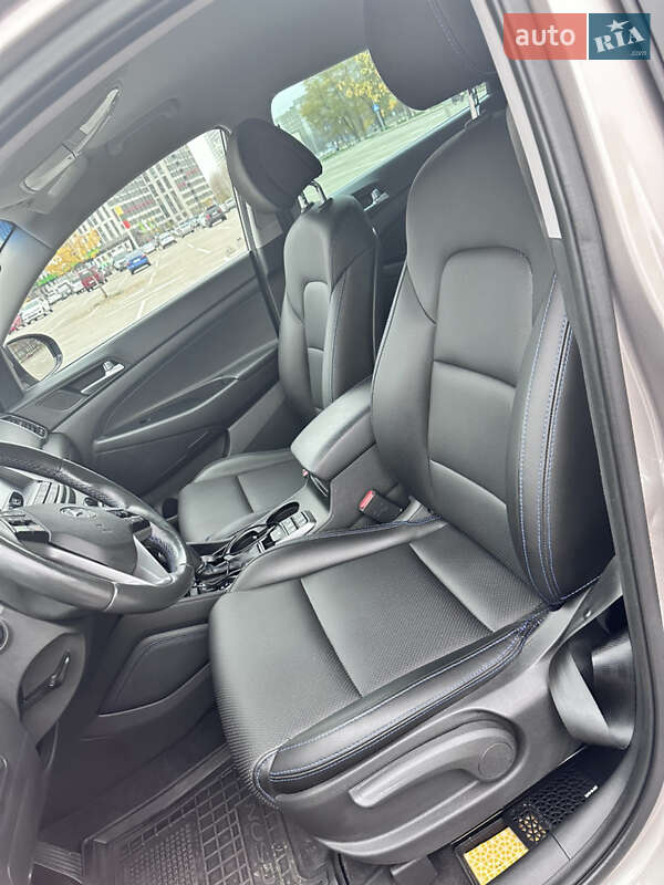 Внедорожник / Кроссовер Hyundai Tucson 2017 в Киеве