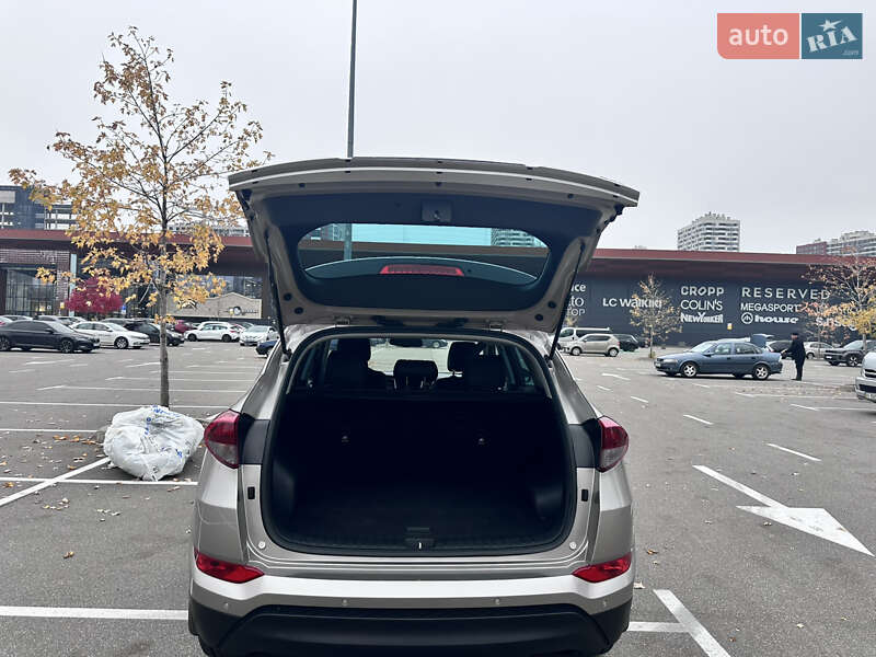 Внедорожник / Кроссовер Hyundai Tucson 2017 в Киеве