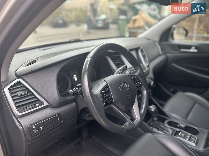 Внедорожник / Кроссовер Hyundai Tucson 2017 в Киеве