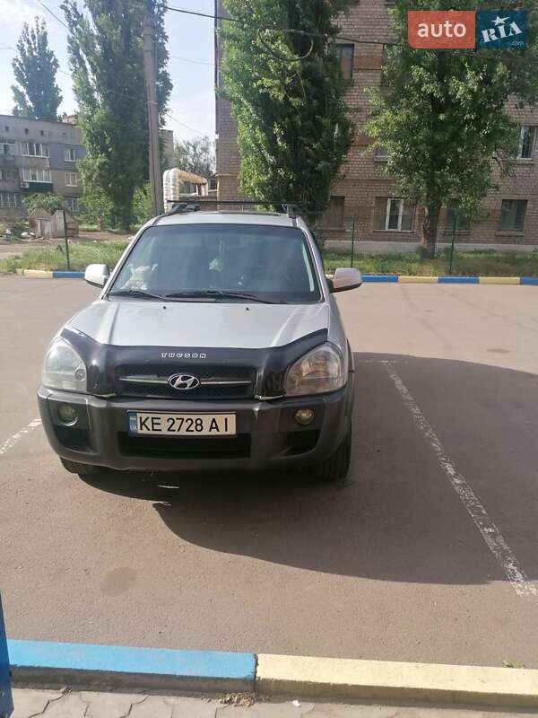 Внедорожник / Кроссовер Hyundai Tucson 2006 в Кривом Роге фото 2 Внедорожник / Кроссовер Hyundai Tucson 2006 в Кривом Роге