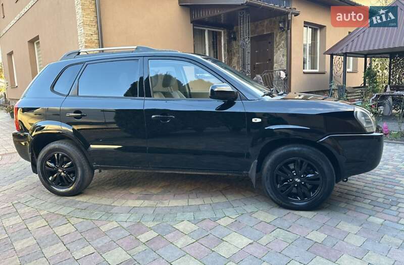 Внедорожник / Кроссовер Hyundai Tucson 2009 в Ивано-Франковске