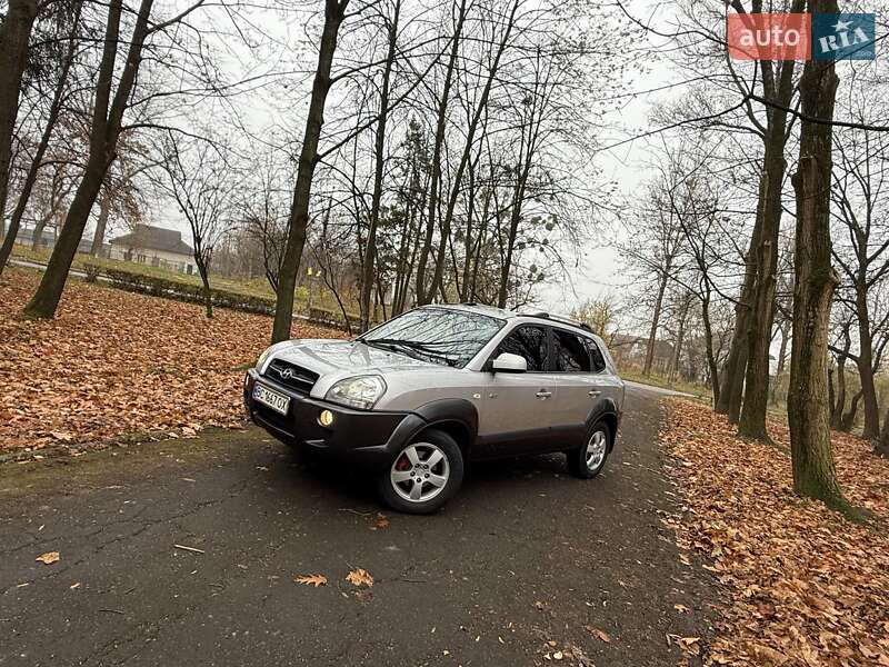 Внедорожник / Кроссовер Hyundai Tucson 2005 в Калуше