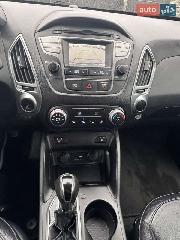 Внедорожник / Кроссовер Hyundai Tucson 2015 в Тернополе