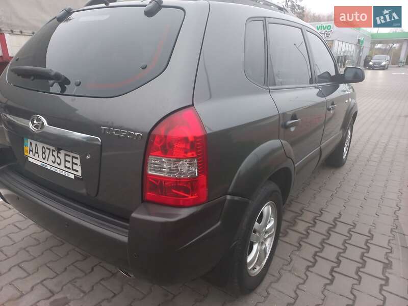 Внедорожник / Кроссовер Hyundai Tucson 2007 в Киеве фото 29 Внедорожник / Кроссовер Hyundai Tucson 2007 в Киеве