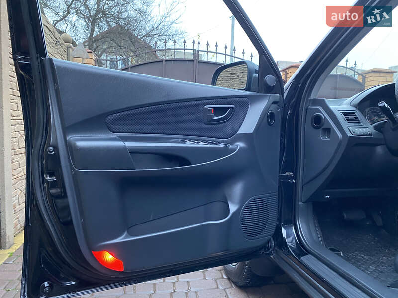 Внедорожник / Кроссовер Hyundai Tucson 2006 в Чернигове фото 33 Внедорожник / Кроссовер Hyundai Tucson 2006 в Чернигове