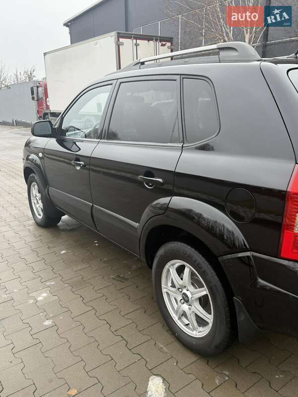 Позашляховик / Кросовер Hyundai Tucson 2009 в Білій Церкві фото 4 Позашляховик / Кросовер Hyundai Tucson 2009 в Білій Церкві