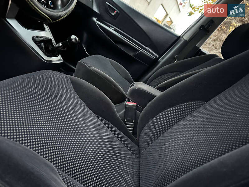 Внедорожник / Кроссовер Hyundai Tucson 2008 в Ахтырке фото 33 Внедорожник / Кроссовер Hyundai Tucson 2008 в Ахтырке