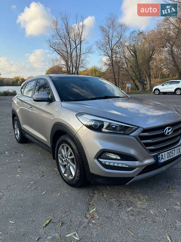 Внедорожник / Кроссовер Hyundai Tucson 2016 в Киеве