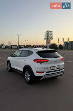 Внедорожник / Кроссовер Hyundai Tucson 2016 в Одессе