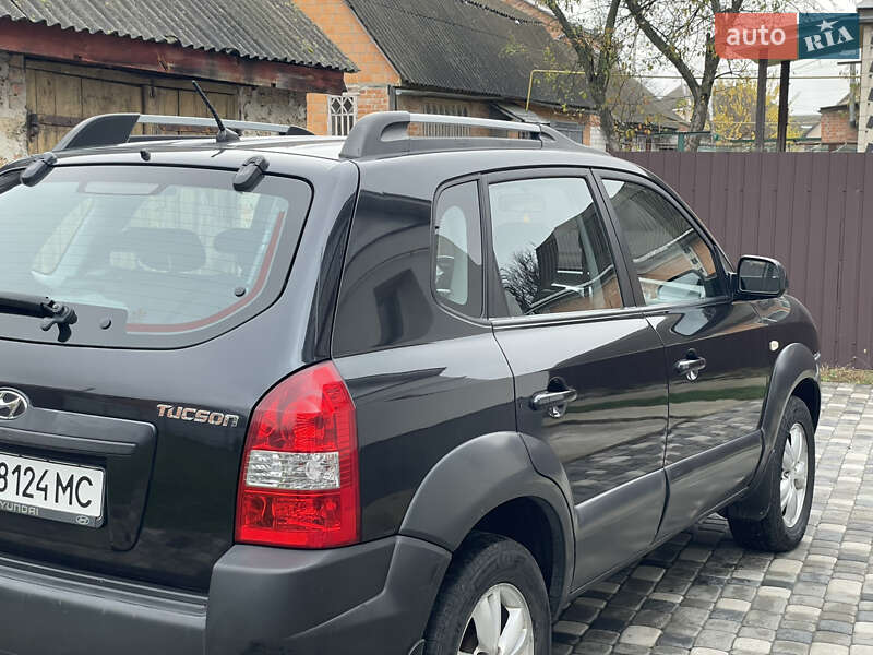 Внедорожник / Кроссовер Hyundai Tucson 2009 в Лубнах фото 8 Внедорожник / Кроссовер Hyundai Tucson 2009 в Лубнах