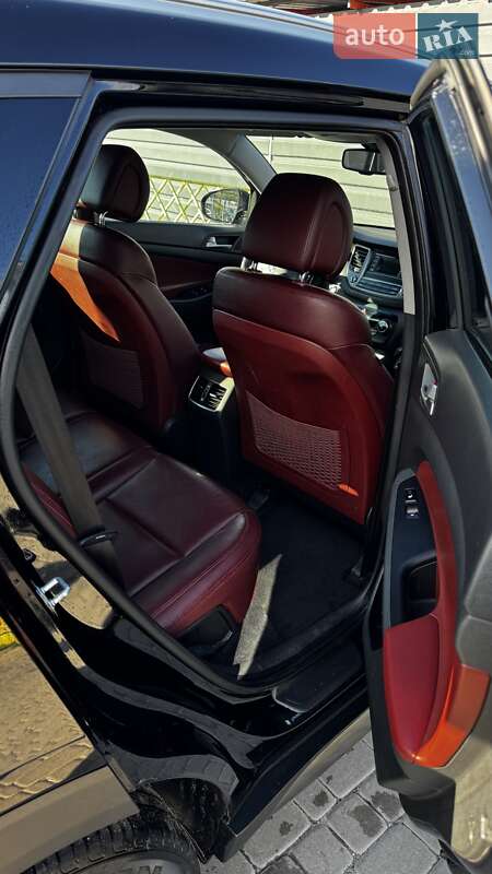 Внедорожник / Кроссовер Hyundai Tucson 2016 в Киеве